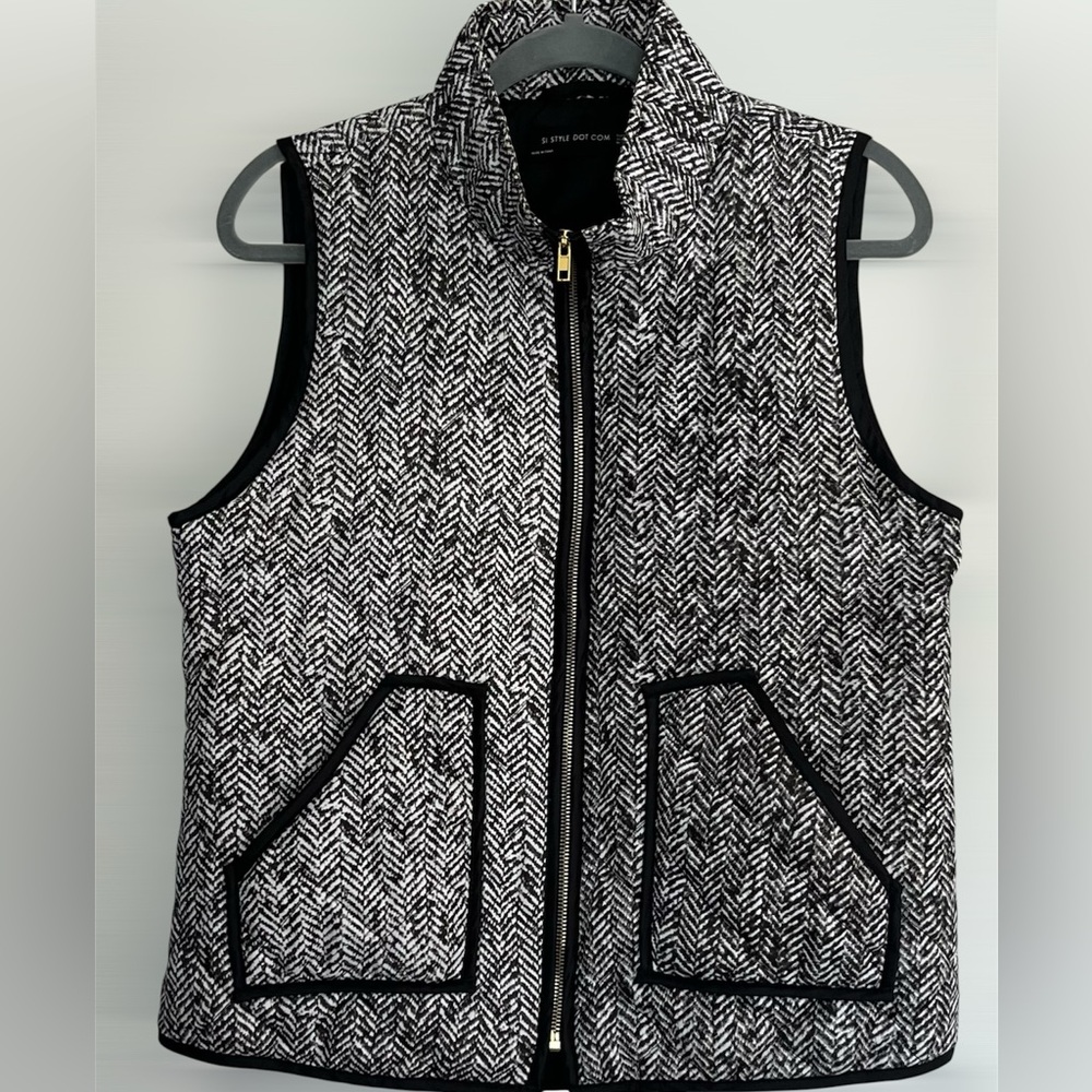 Game Day Black and White Herringbone Puffer Vest SI Style Dot Com Sz L